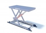 Base for moving the lifting table along the rails